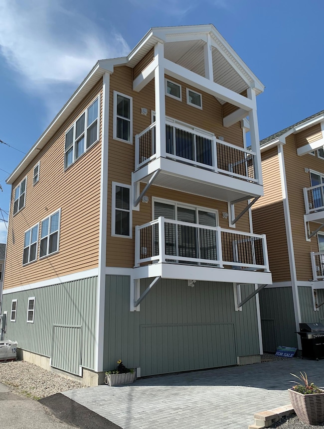 4 Puffin St unit 2, Old Orchard Beach, ME 04064 - photo 4