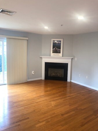 12 Ricciuti Dr unit 3, Quincy, MA 02169 - photo 6