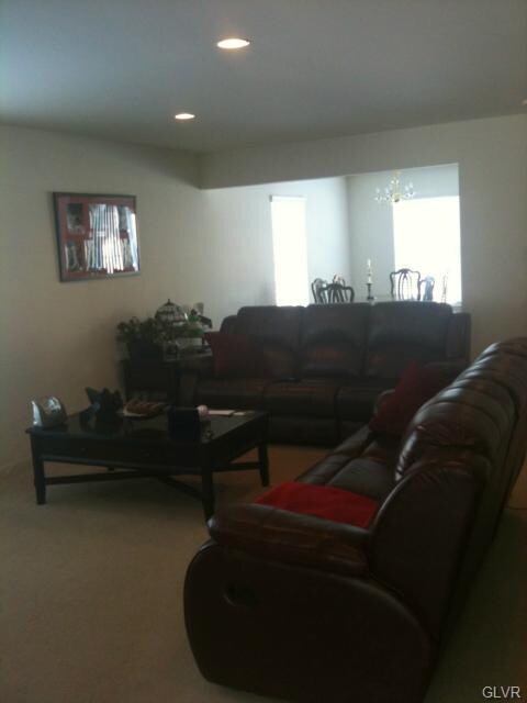 8107 Heritage Dr, Alburtis, PA 18011 - photo 4