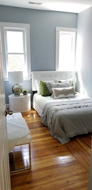 134 Oxford St unit 3, Cambridge, MA 02140 - photo 3