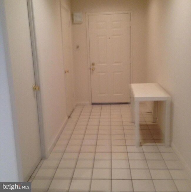Towers Condominiums unit 301B, Baltimore, MD 21209 - photo 2