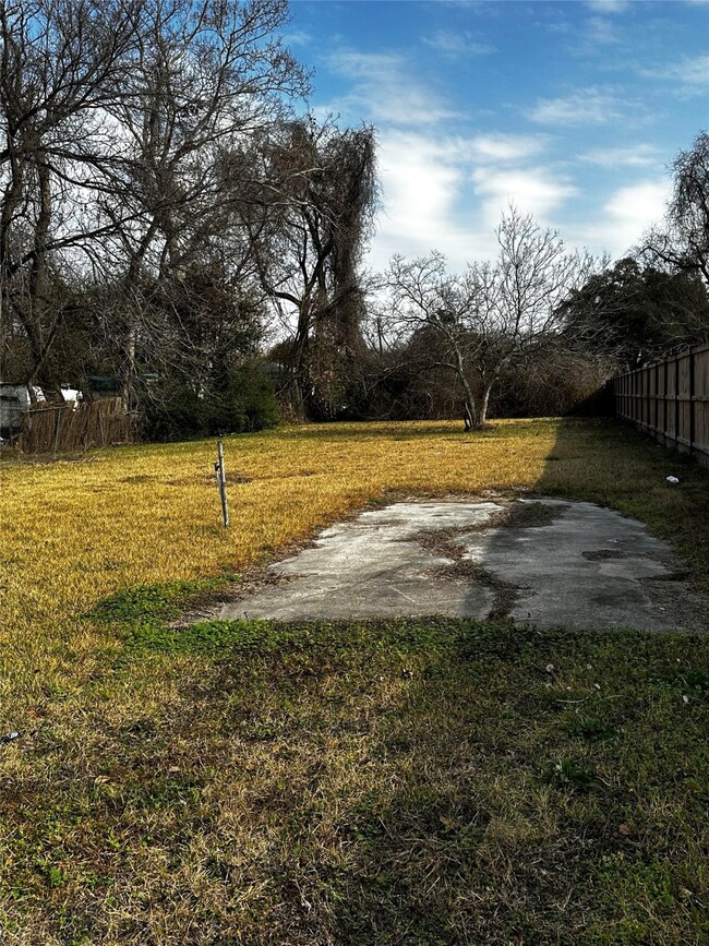 4106 Wayne St, Houston, TX 77026 - photo 6