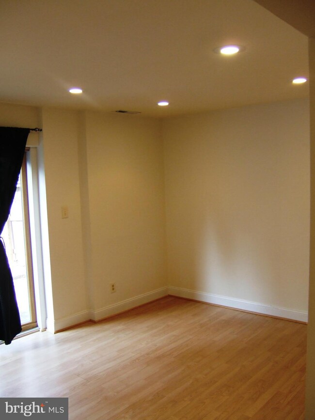 5608 Harding Ave, Alexandria, VA 22311 - photo 6