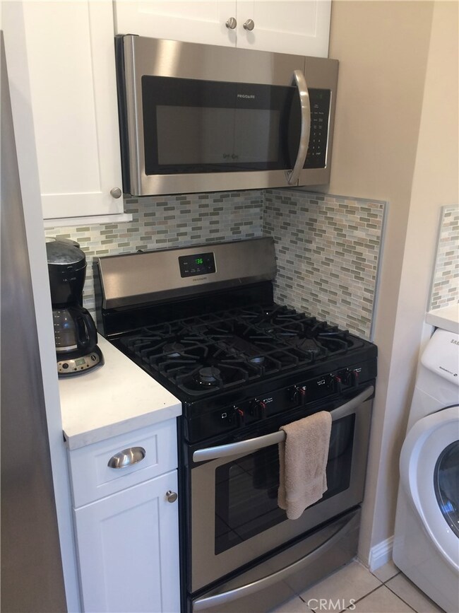 866 W Orange Grove Ave, Pomona, CA 91768 - photo 6