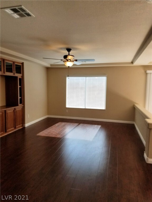 4633 Mission Meadow Cir, Las Vegas, NV 89139 - photo 3