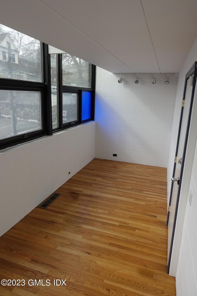 15 Benedict Ct, Greenwich, CT 06830 - photo 5