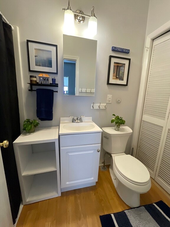 820 E 6th St unit 3, Boston, MA 02127 - photo 6