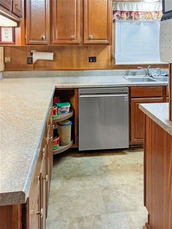 721 S Lightner Ave, Iowa, LA 70647 - photo 7