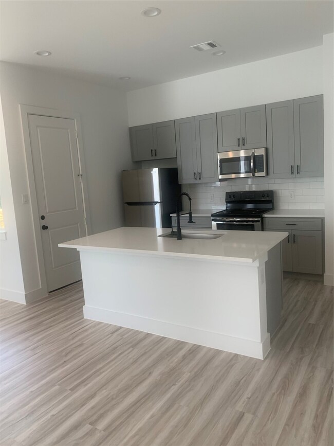 2500 Judiway St unit 2723, Houston, TX 77018 - photo 5