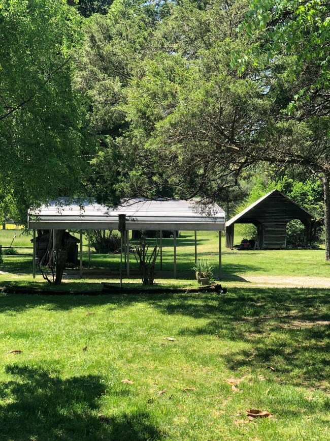 CARPORT