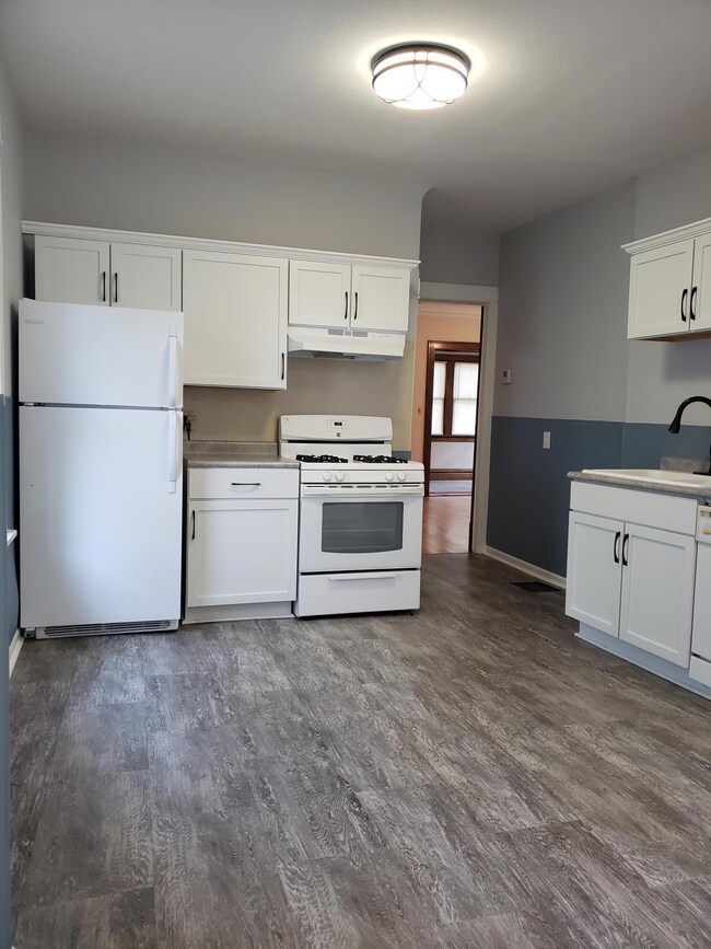 1st floor kitchen