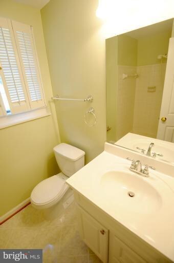 8612 Fort Hunt Rd, Alexandria, VA 22308 - photo 4