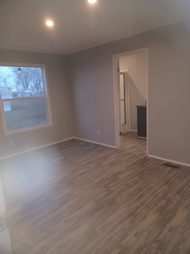 1214 Roseport Rd unit 33, Wathena, KS 66090 - photo 6