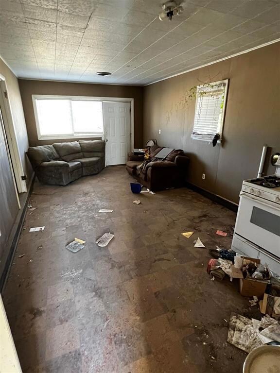 211 NE 6th St, Guymon, OK 73942 - photo 5