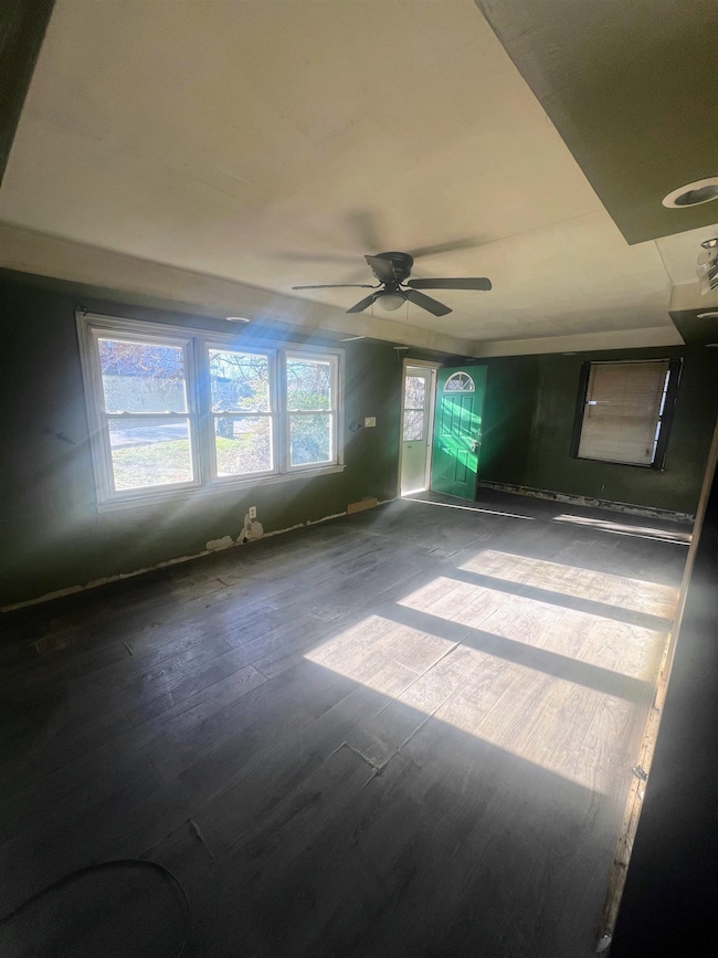 453 Linden Cir, Huntington, WV 25705 - photo 3