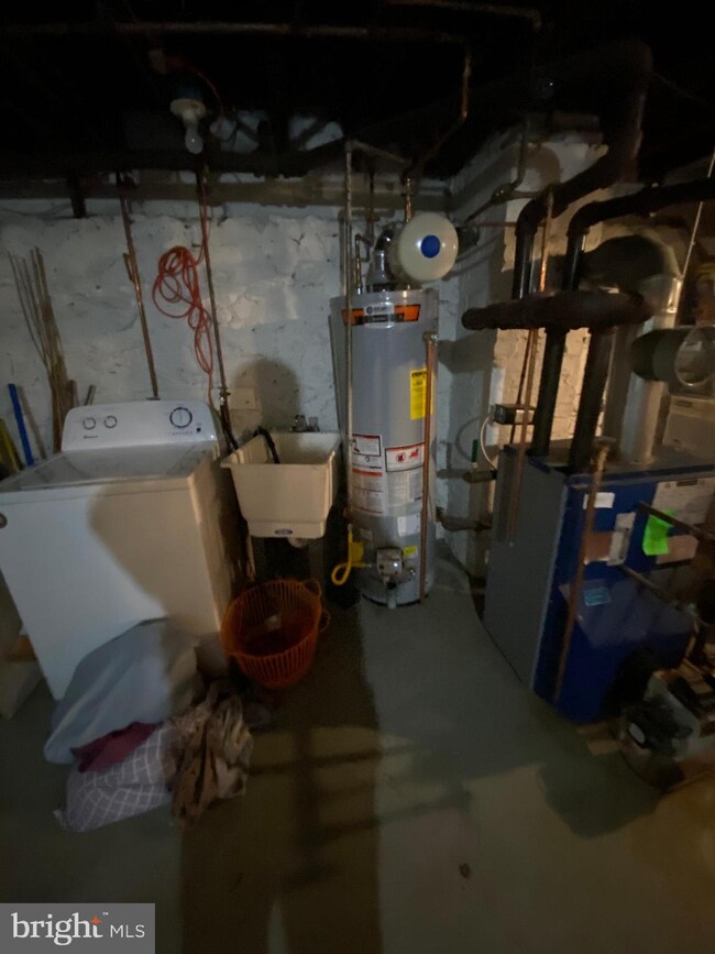 3947 Wilsby Ave, Baltimore, MD 21218 - photo 6