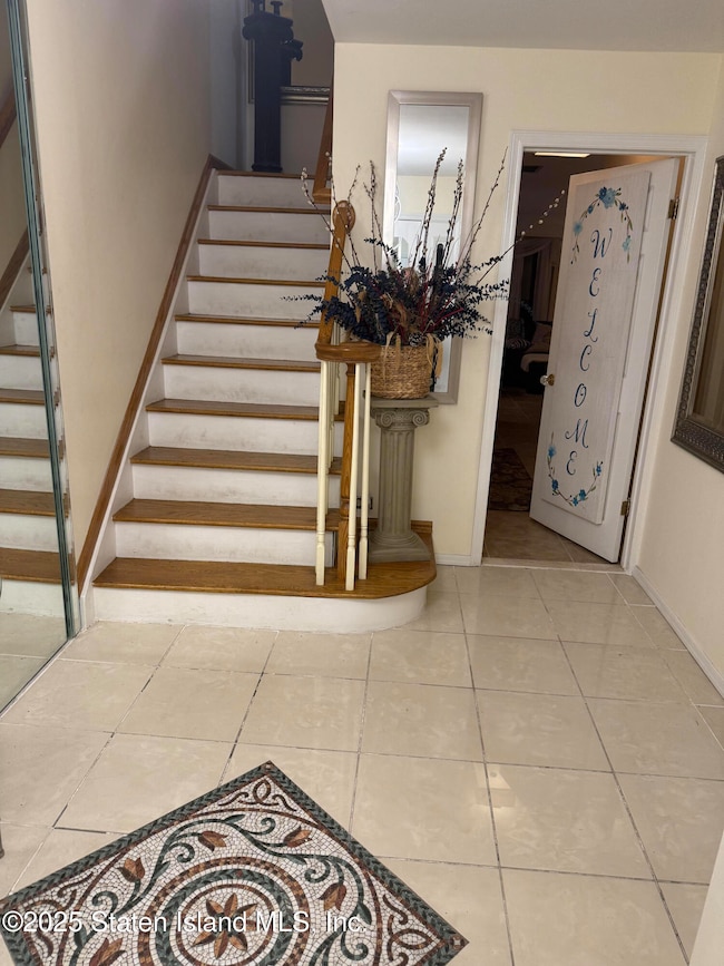 22 Admiralty Loop, Staten Island, NY 10309 - photo 3