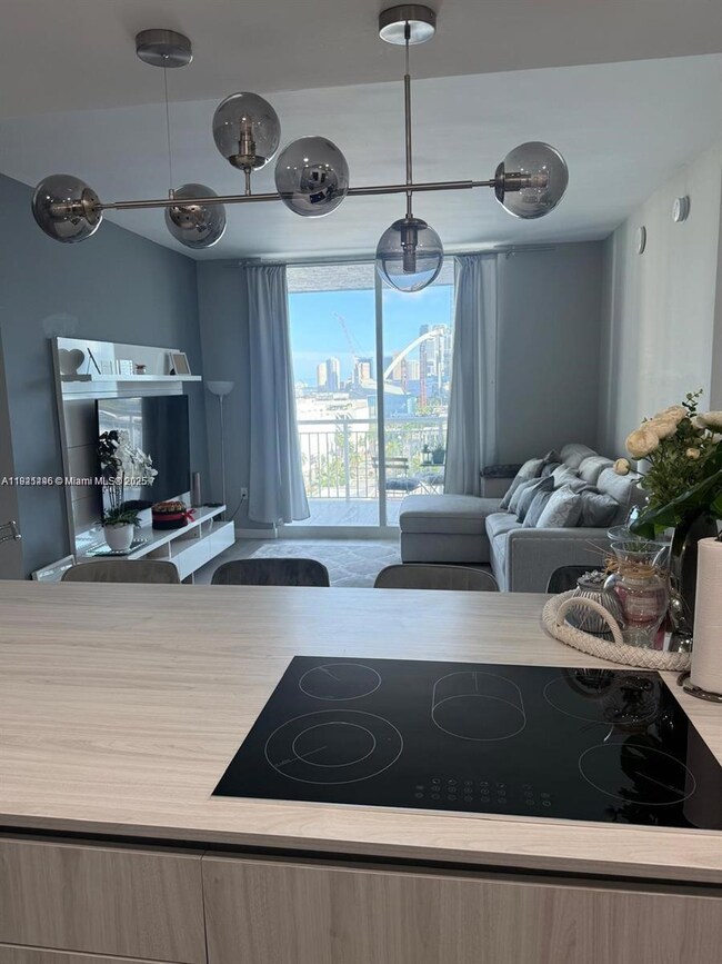 275 NE 18th St unit 1405, Miami, FL 33132 - photo 5