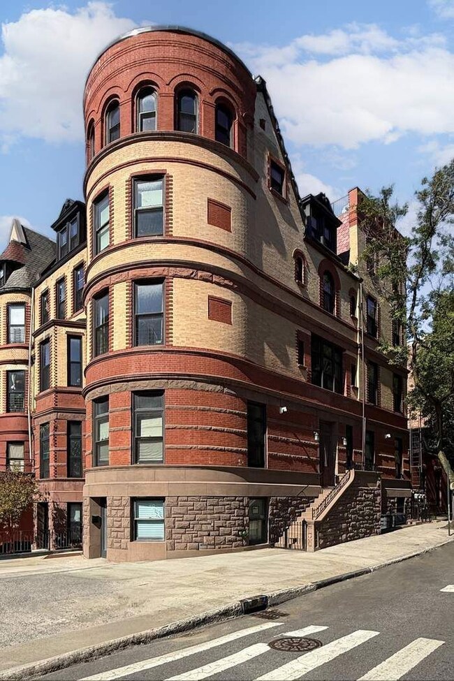 721 St Nicholas Ave unit 4, Hamhgts, NY 10031 - photo 3