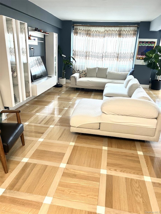 89-15 Parsons Blvd unit 9, Jamaica, NY 11432 - photo 3