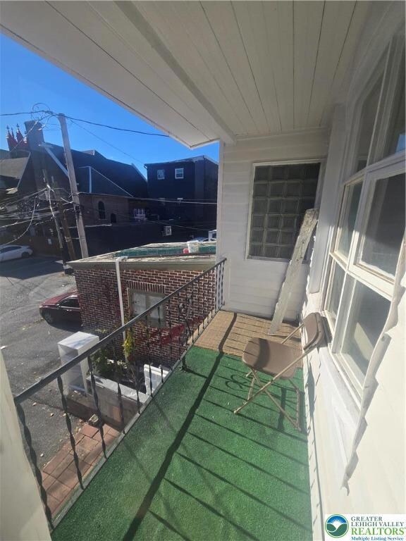 834 Chestnut St unit 2, Allentown, PA 18102 - photo 3