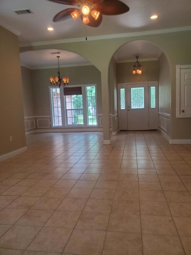 115 Autumn Lake Dr, Lufkin, TX 75904 - photo 3