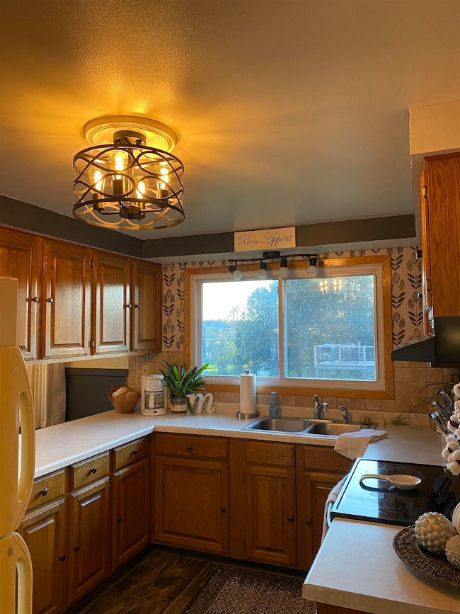 210 View St, Tomah, WI 54660 - photo 4