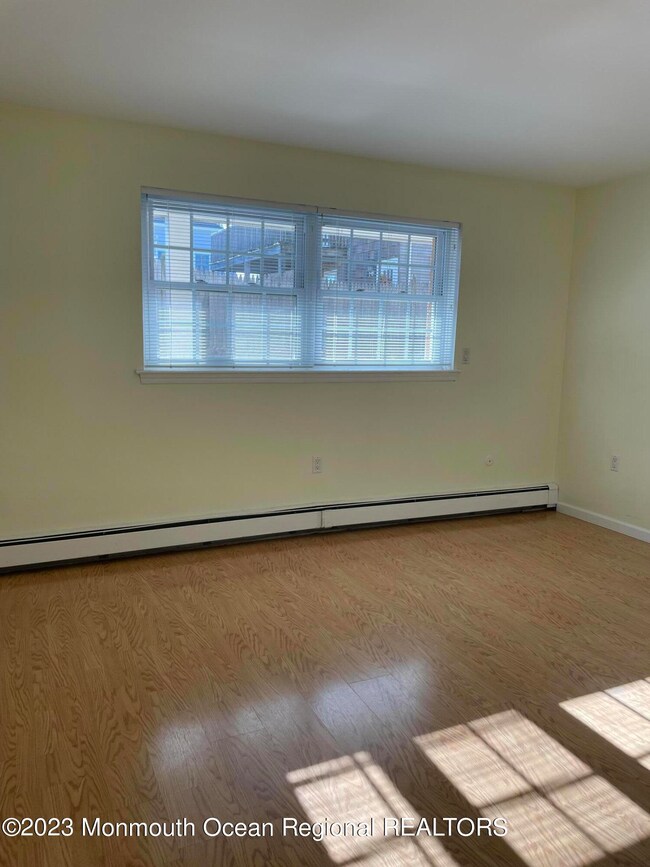 521 Ocean Ave unit 3, Avon By the Sea, NJ 07717 - photo 4