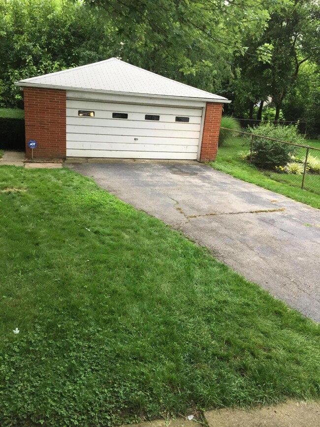 2 Car Garage