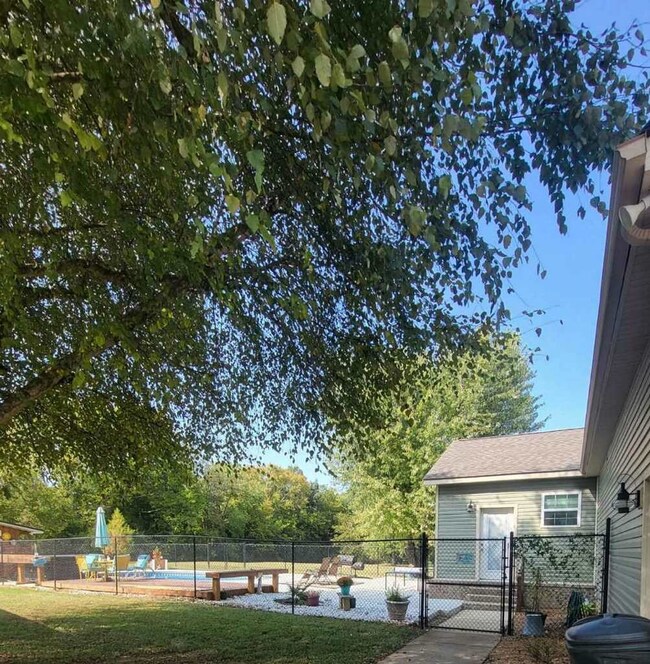 131 Cessna Ln, Shelbyville, TN 37160 - photo 5