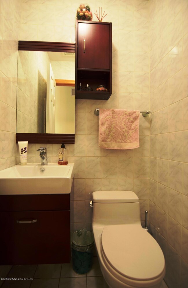 (6) Half Bath