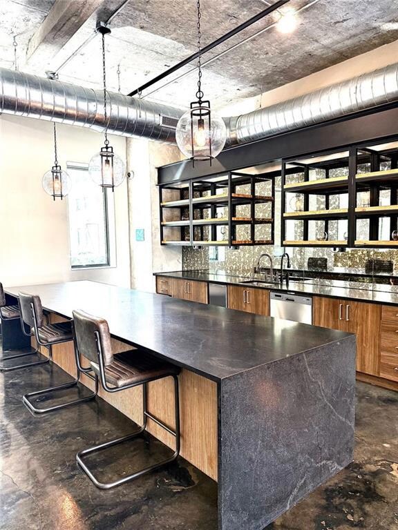 2025 Peachtree Rd NE unit Executive (Un)Furnis, Atlanta, GA 30309 - photo 5