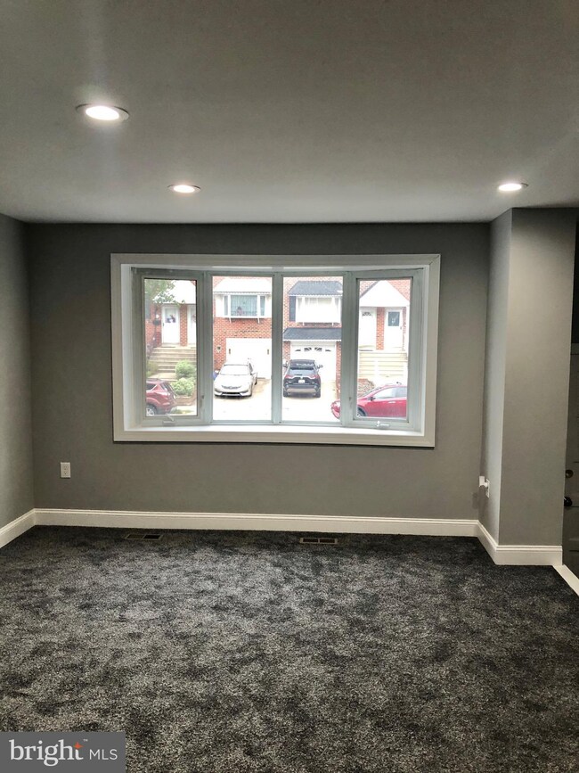 4730 Saint Denis Dr, Philadelphia, PA 19114 - photo 6