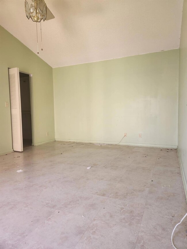 9332 Laurel Green Dr, Boynton Beach, FL 33437 - photo 5