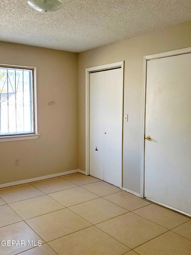 7217 Alpine Dr, El Paso, TX 79915 - photo 6