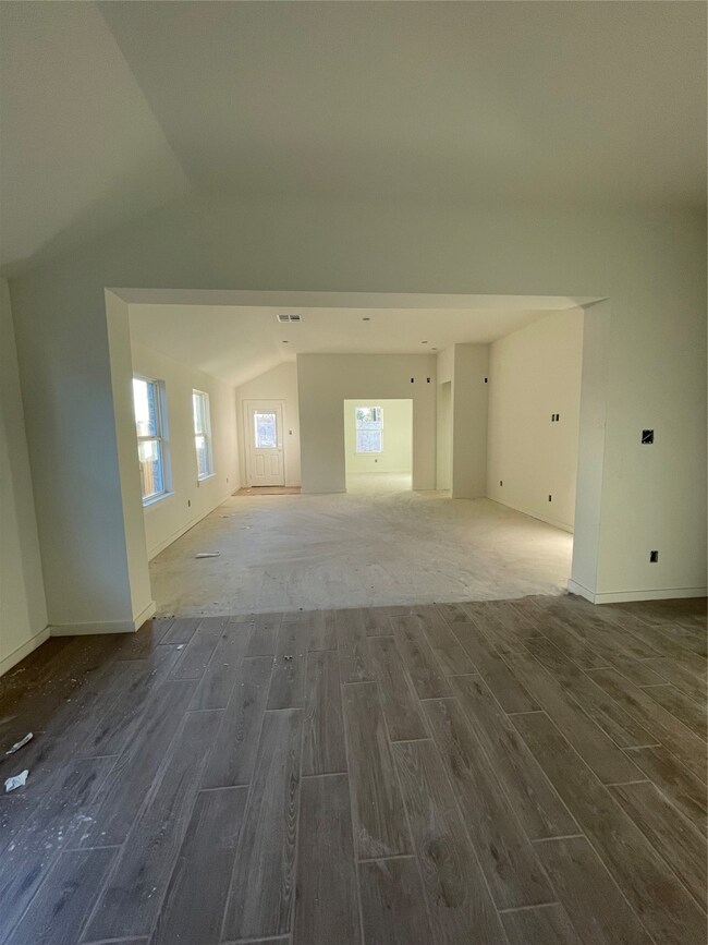 3130 Emerald Hills Dr, Angleton, TX 77515 - photo 6