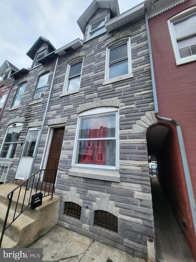 1338 Mulberry St, Reading, PA 19604 - photo 2