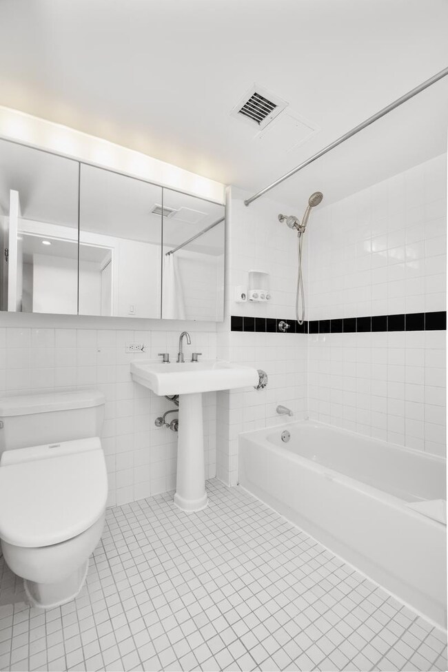 300 W 145th St unit 5E, New York, NY 10039 - photo 7