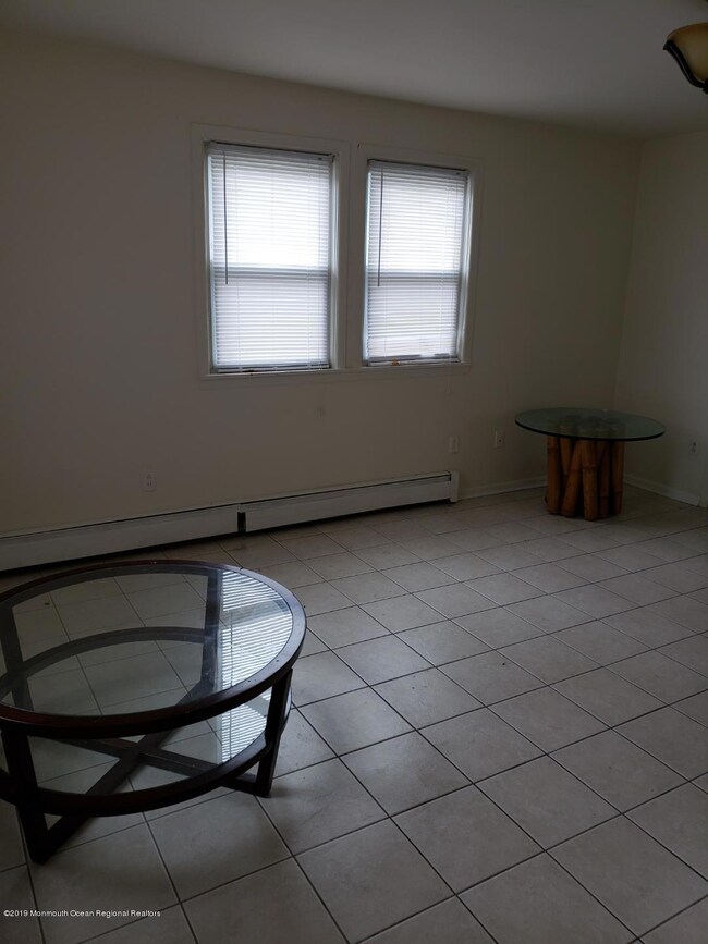 242 Overbrook Ave, Oakhurst, NJ 07755 - photo 4