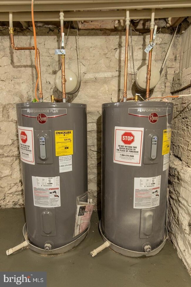 1339 W Lafayette Ave unit 1, Baltimore, MD 21217 - photo 3