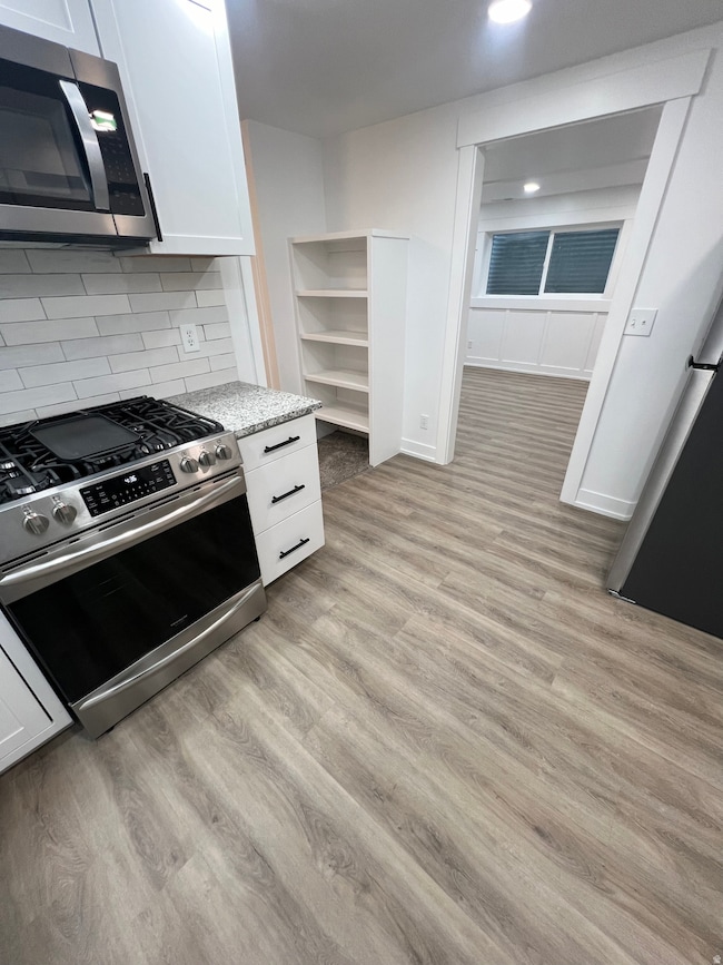 1872 Cresthill Dr unit B, Holladay, UT 84117 - photo 5