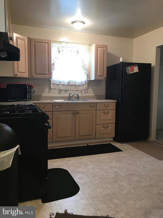 2108 Virginia Ave, Hyattsville, MD 20785 - photo 6