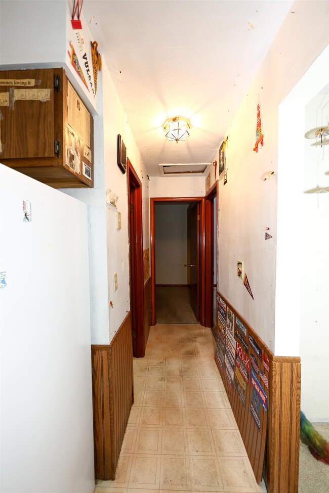 1444 4th St SW, Minot, ND 58701 - photo 7