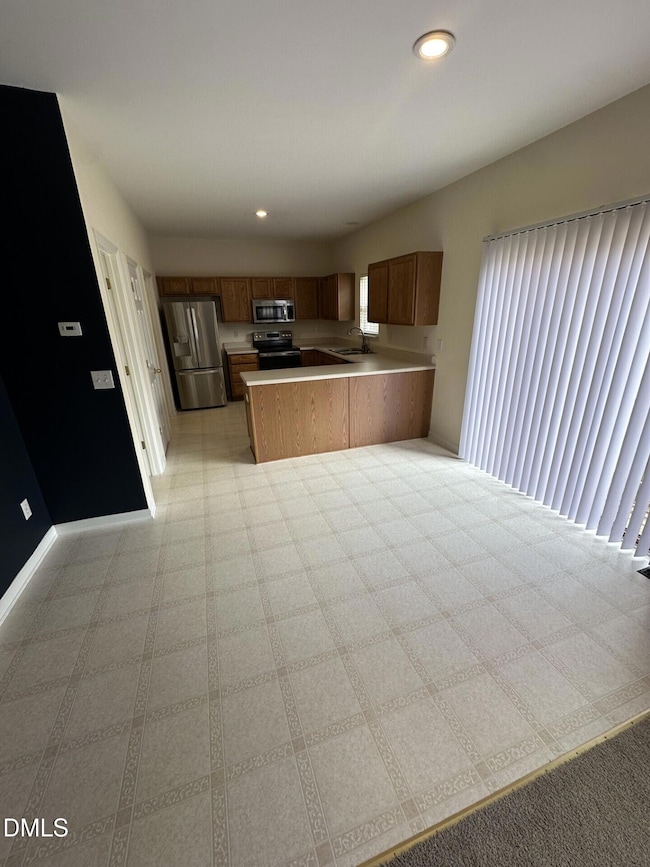 2241 Spruce Shadows Ln, Raleigh, NC 27614 - photo 5