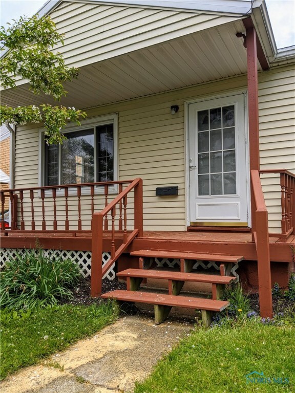 2861 113th St, Toledo, OH 43611 - photo 3