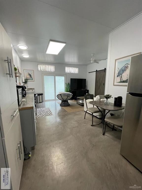 302 Mississippi River Blvd, Brownsville, TX 78520 - photo 2