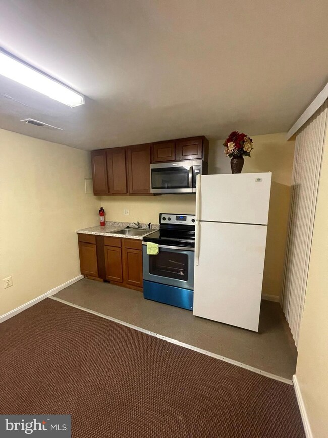 5401 James Place NE, Washington, DC 20019 - photo 4