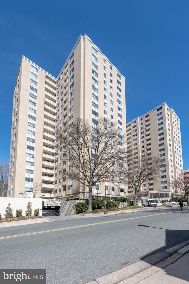 The Elizabeth, Chevy Chase, MD 20815 - photo 3