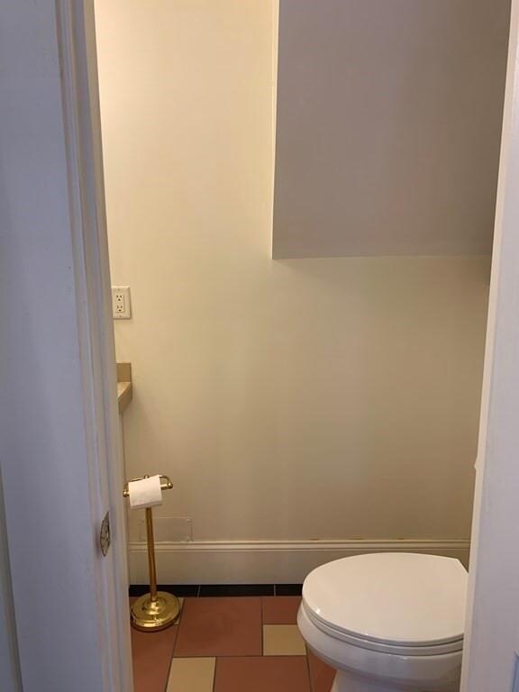 14 Highland St unit 2, Woburn, MA 01801 - photo 5