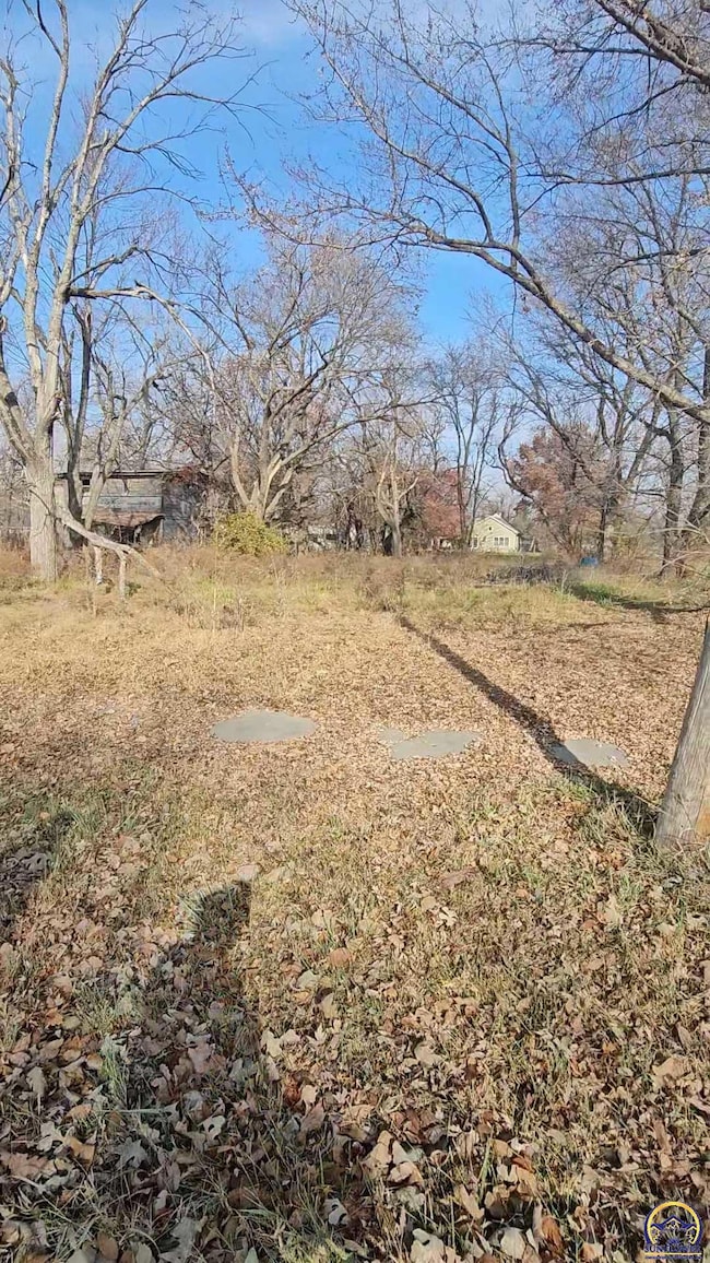 206 E 7th St unit E 7th St, Admire, KS 66830 - photo 6